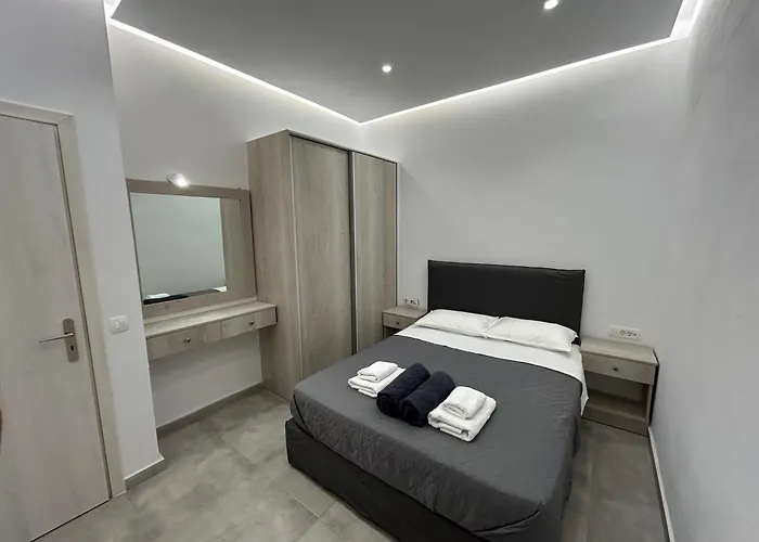 Aroma Cavas * Pýrgos