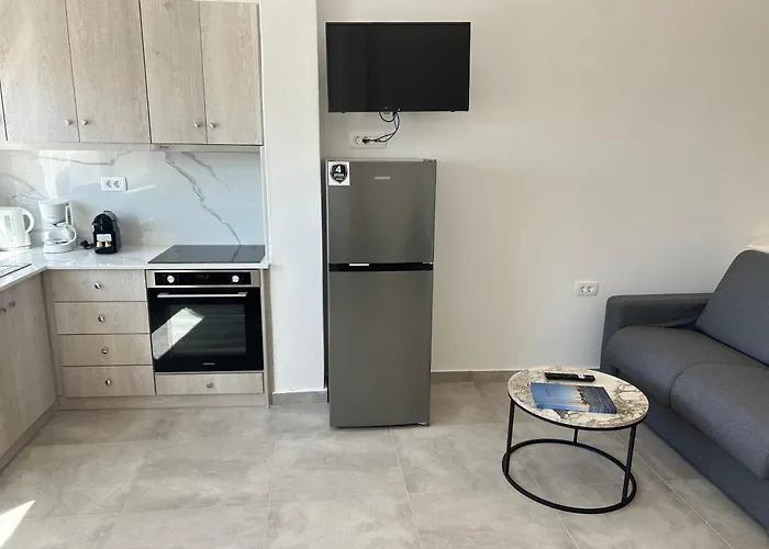 Aroma Cavas * Pýrgos